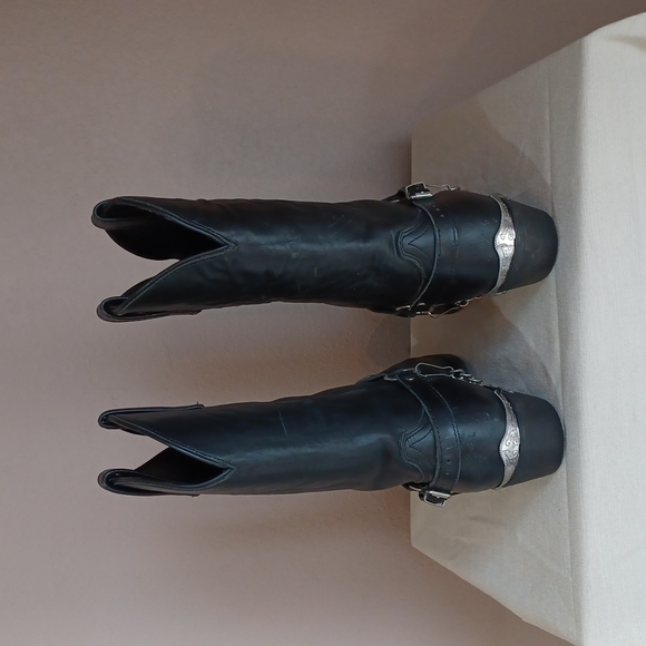 Mens BLACK 11D COWBOY BOOTS WITH CHAINS USED main image 9